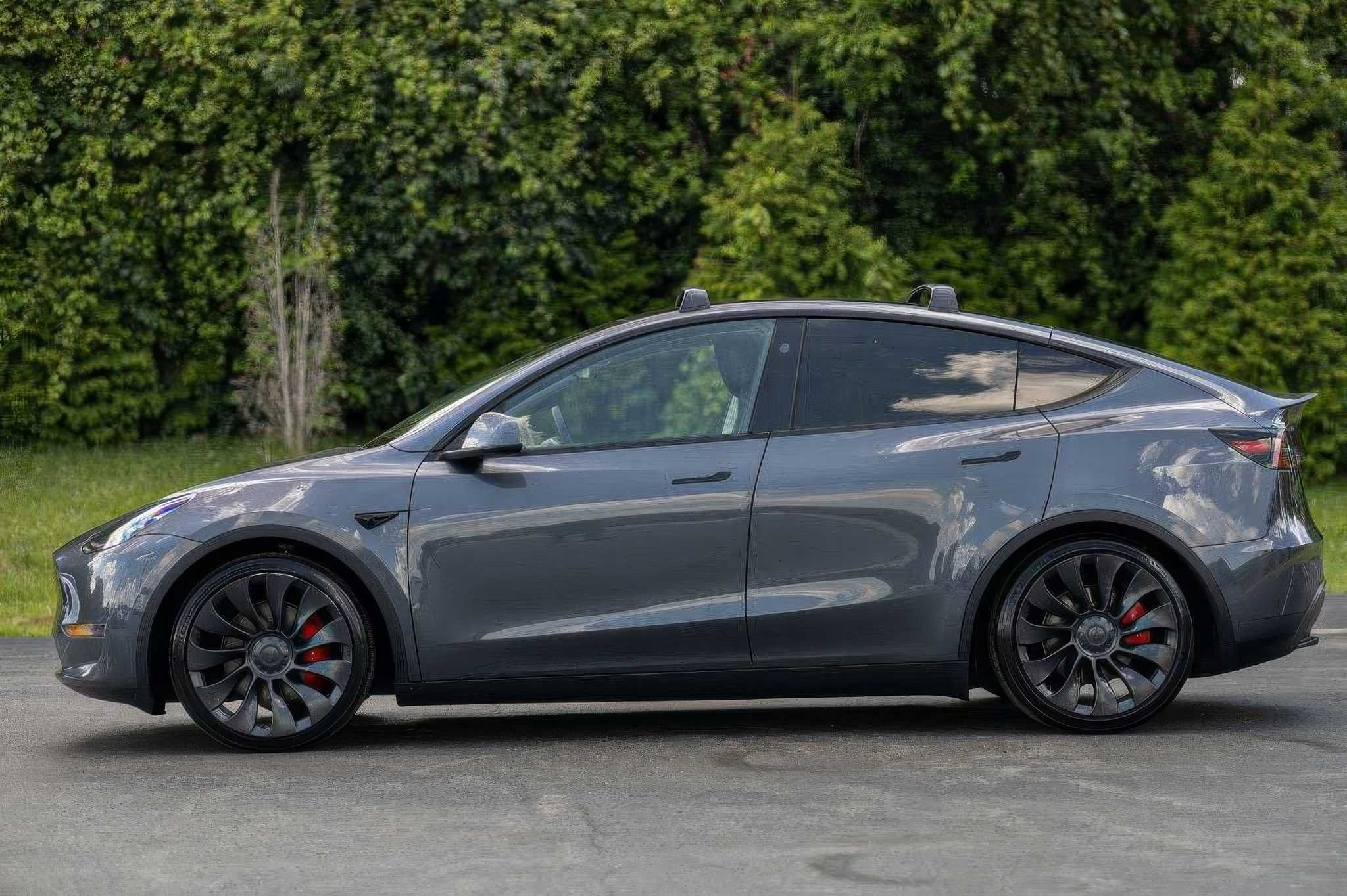 2023 Tesla Model Y Performance