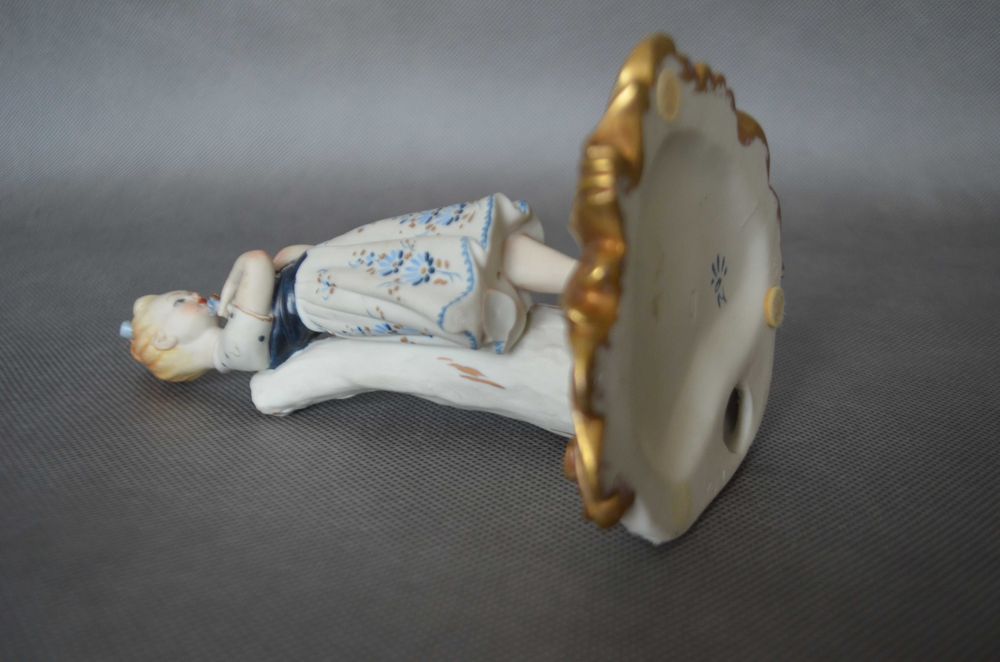 figurka porcelana biskwit Capodimonte 18 cm