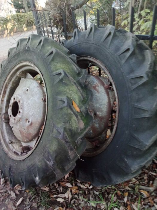 Ferguson felgi 28" 2 sztuki (cene netto 800)