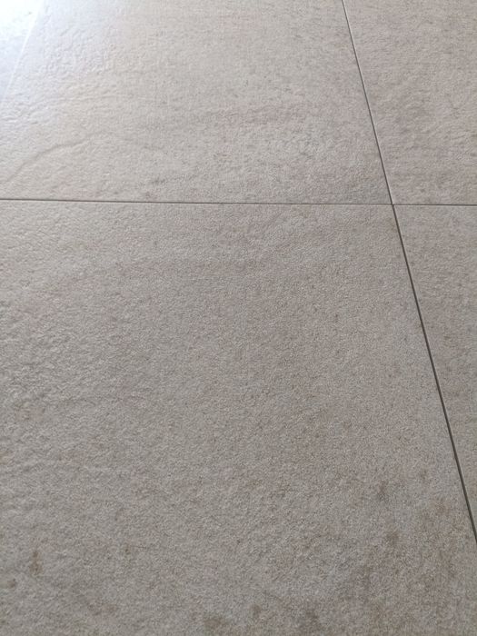 Cerâmica tijoleira 50x50 antiderrapante creme