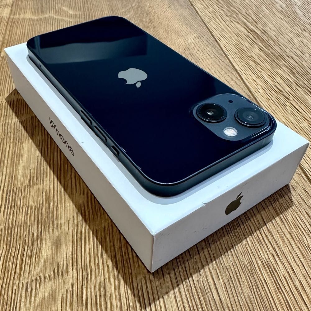  iPhone 13 128GB Midnight Czarny Gwarancja 12 msc Idealny Faktura