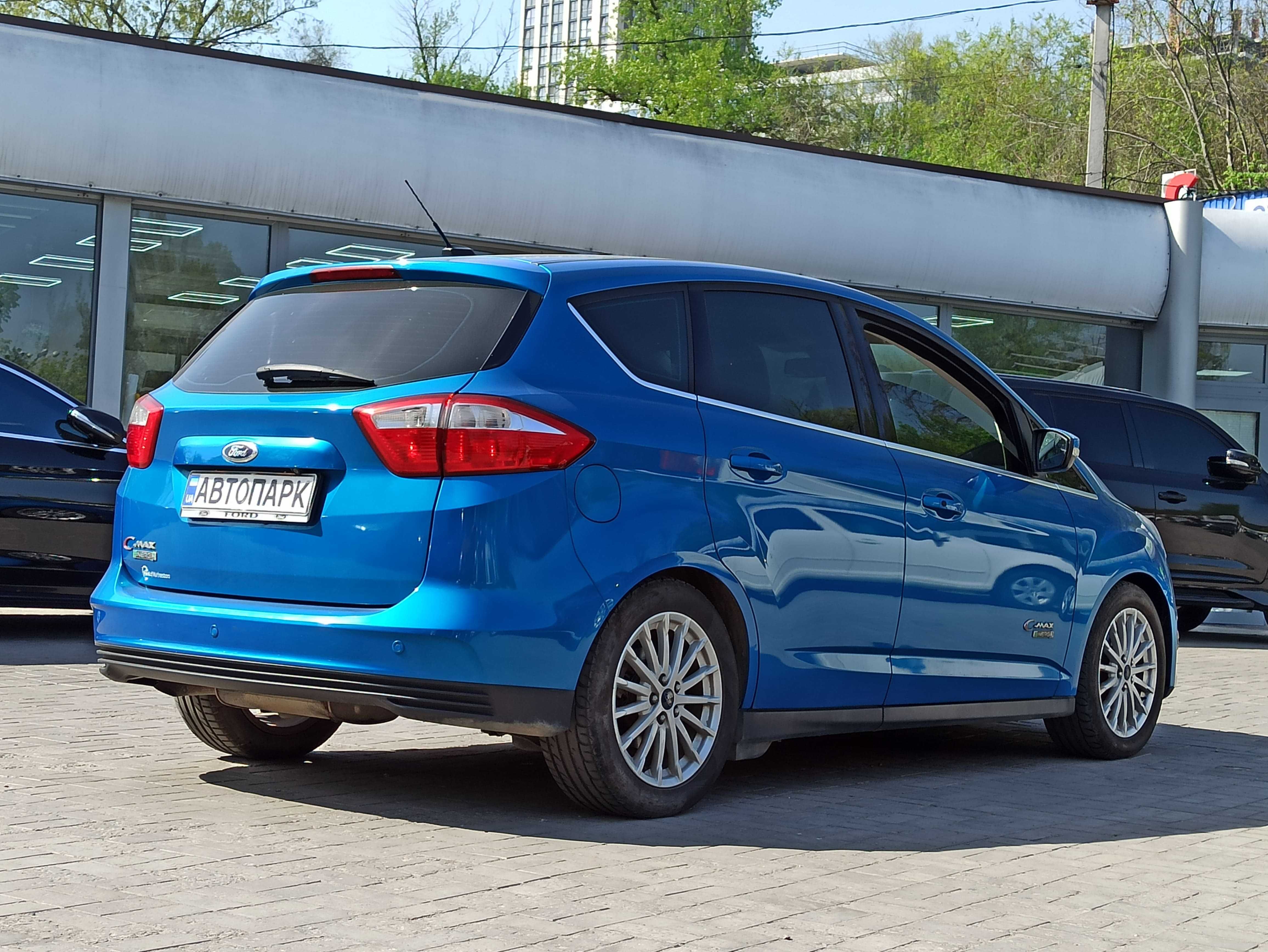 Ford C-Max SEL Hybrid Energy Plugin 2015 року