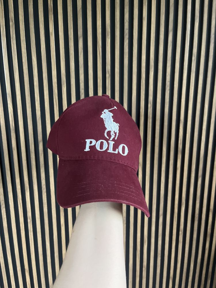 Bordowa czapka z daszkiem POLO