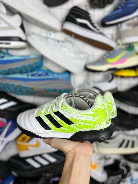 Сороконожки Adidas Оригинал р(46)