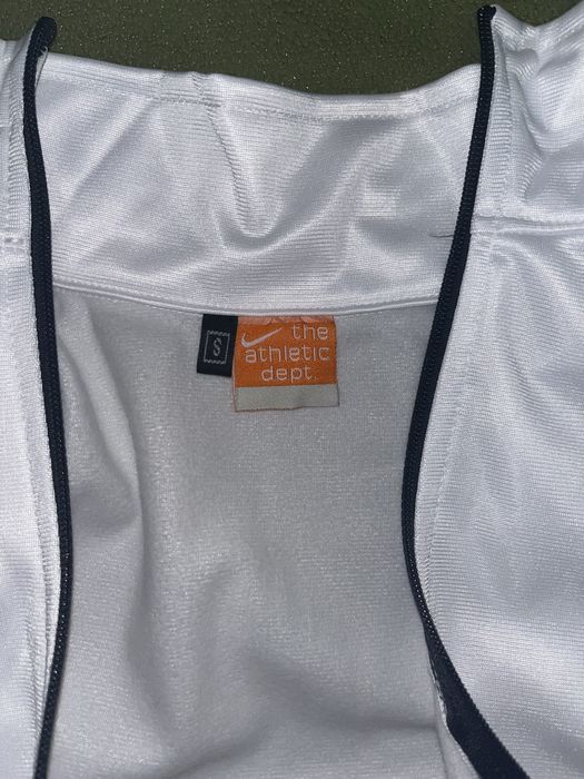 Зіпка nike в хорошому стані