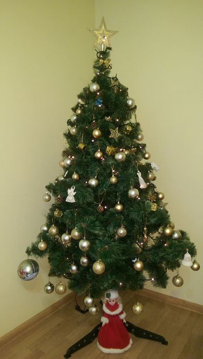 Штучна ялинка (сосна) 1.8 м + ПОДАРУНОК