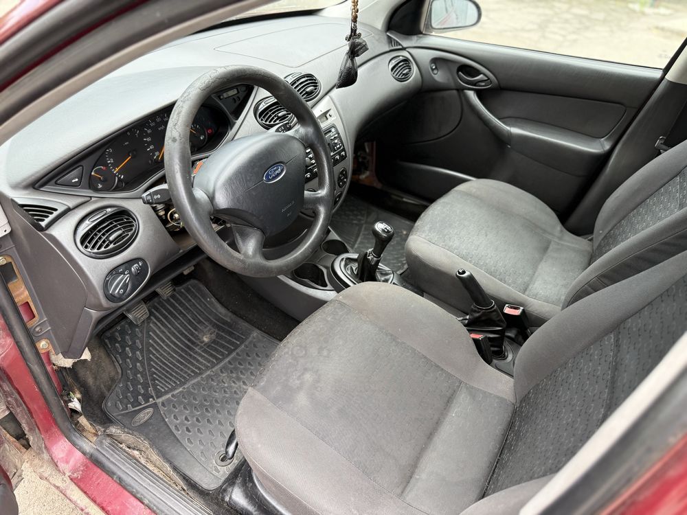 Ford Focus 1.6 универсал