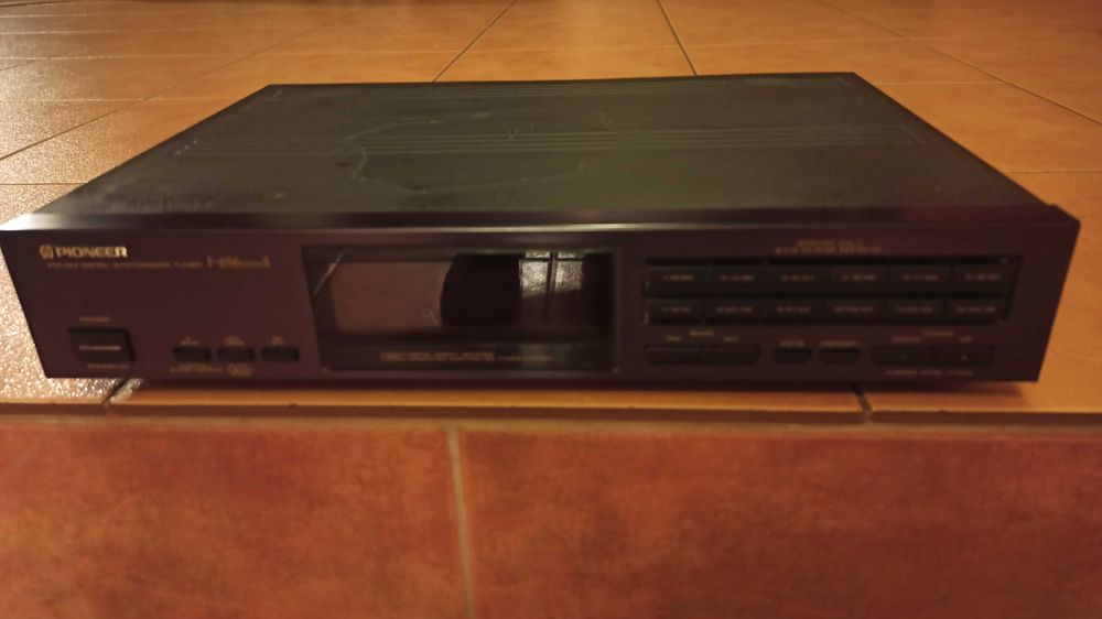 Tuner Stereo Pioneer F-656 markII w pełni sprawny i ładny stan panelu