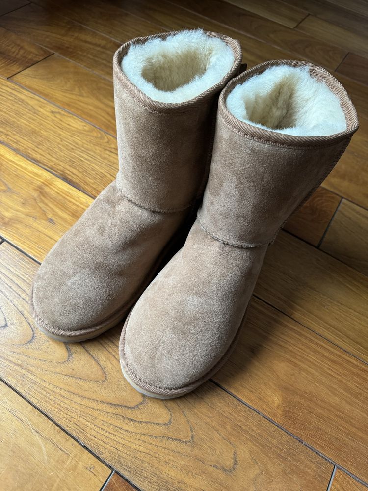 Buty zimowe, śniegowce UGG Urban Classic Australia, Emu