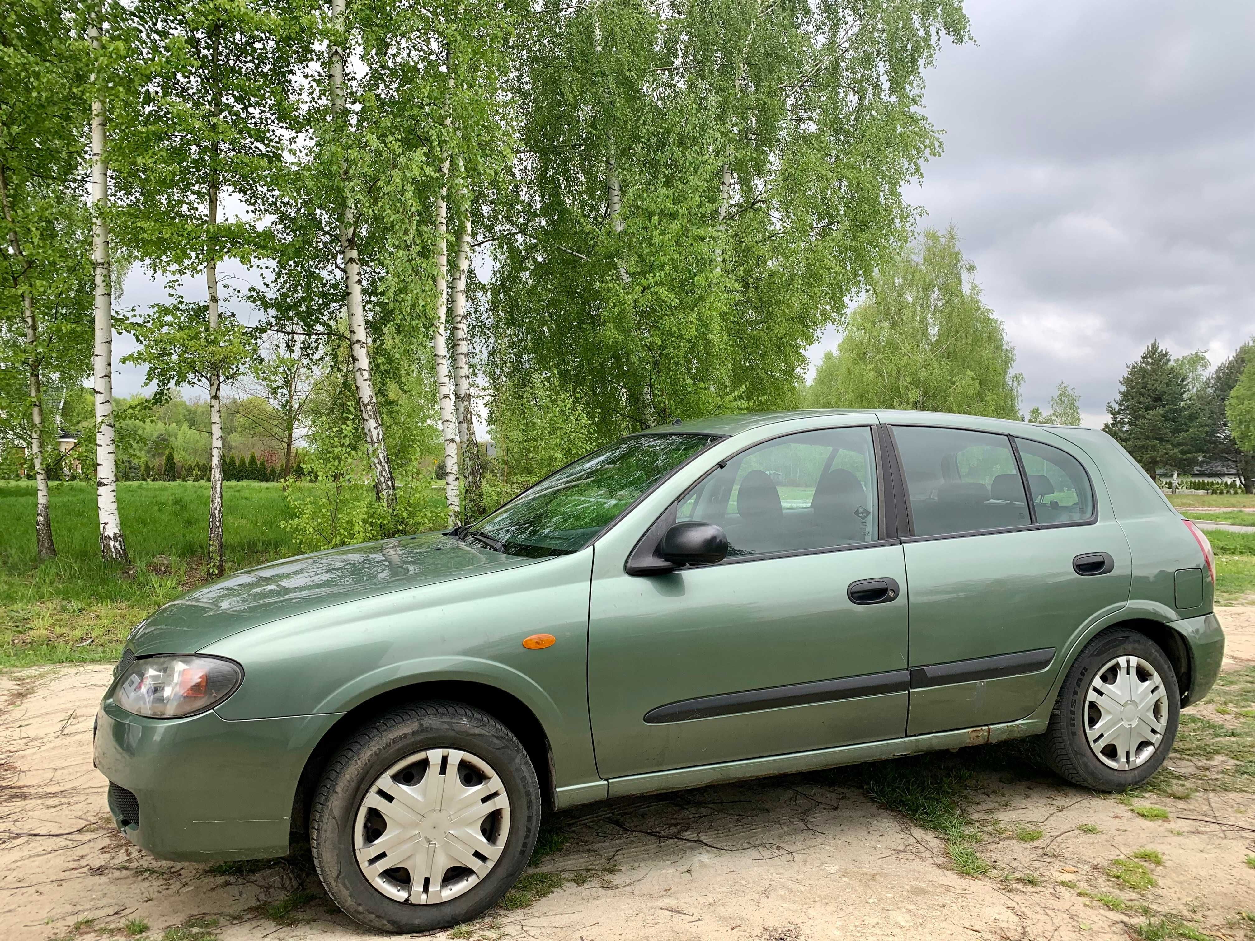 Nissan Almera 2003 r. 1.8