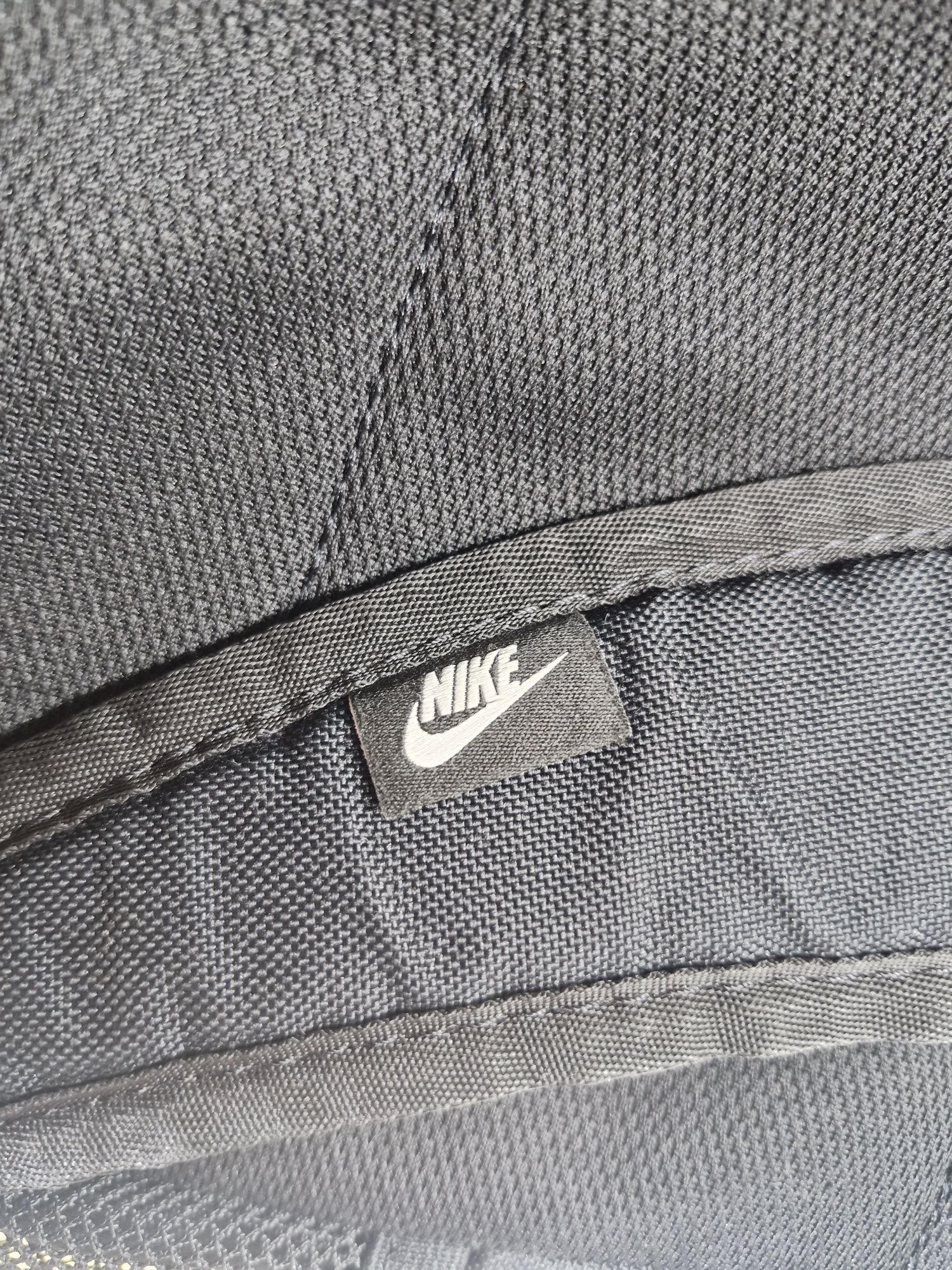 NIKE Elemental Plecak Młodzieżowy 20L Czarny Sportowy Uszkodzony Zamek