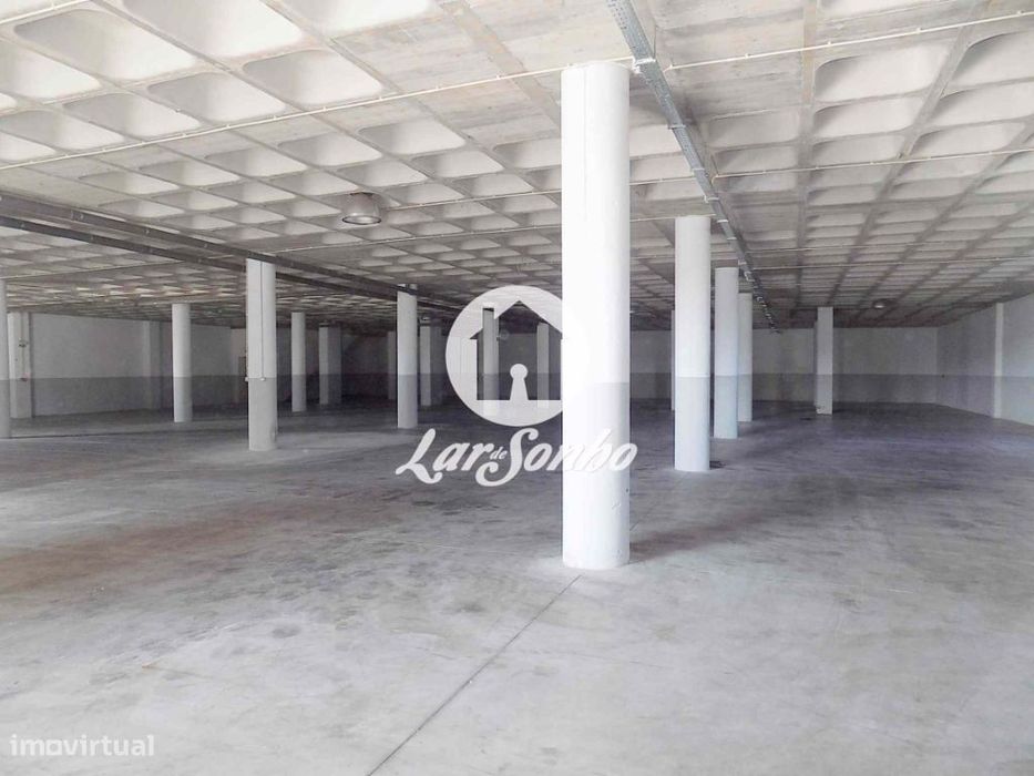 Armazém  c/519m2 - Lousado