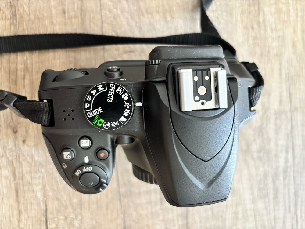 Nikon D3400 z dodatkowym obiektywem