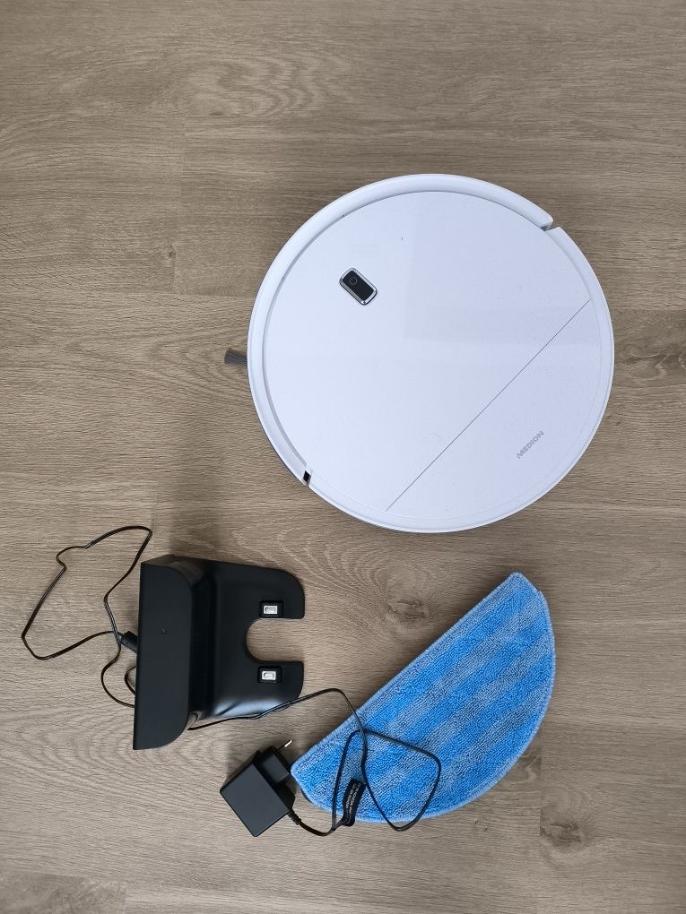 Sprzedam robot z funkcją mopowania