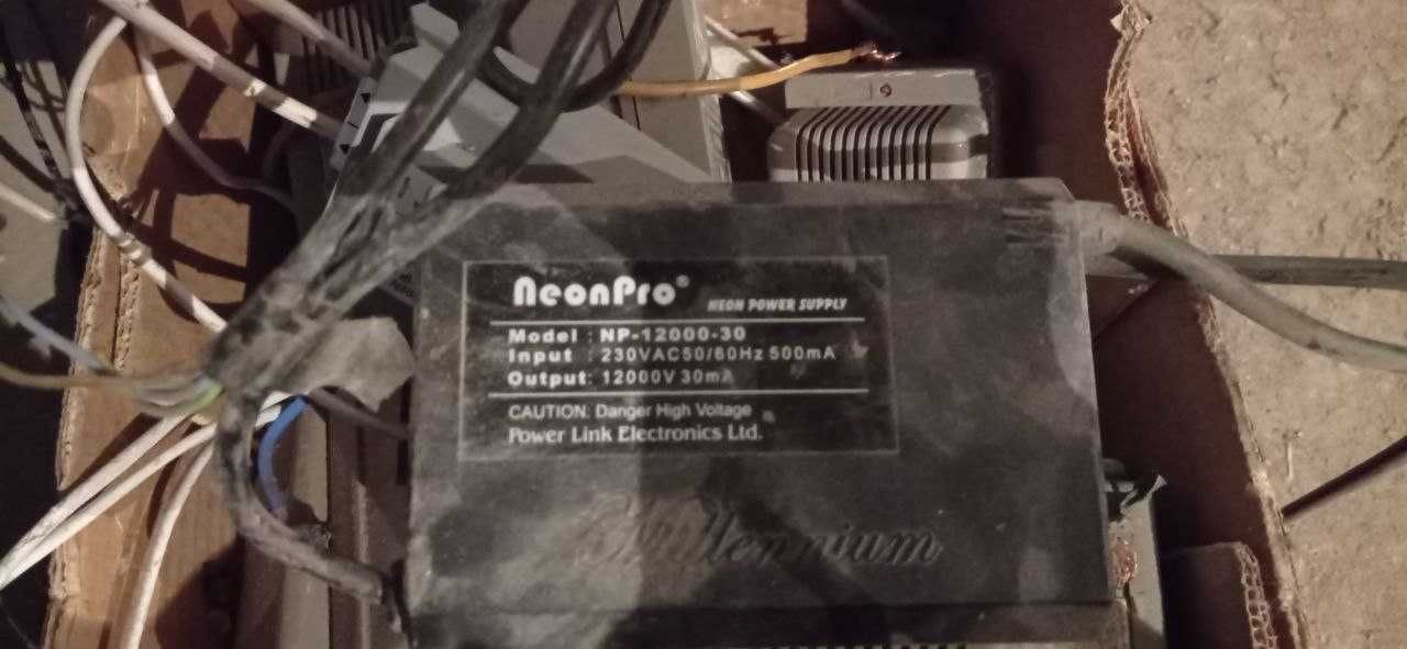 Трансформатор Neon Pro NP-12000-30 12000В 30мА