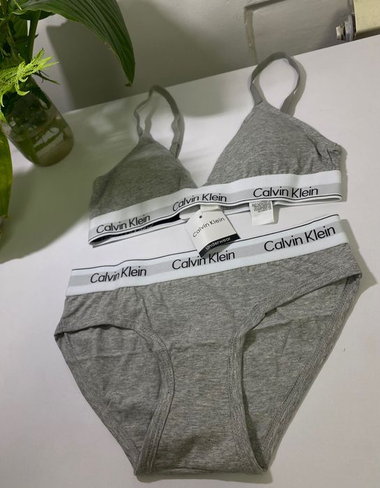 жіноча білизна Calvin Klein