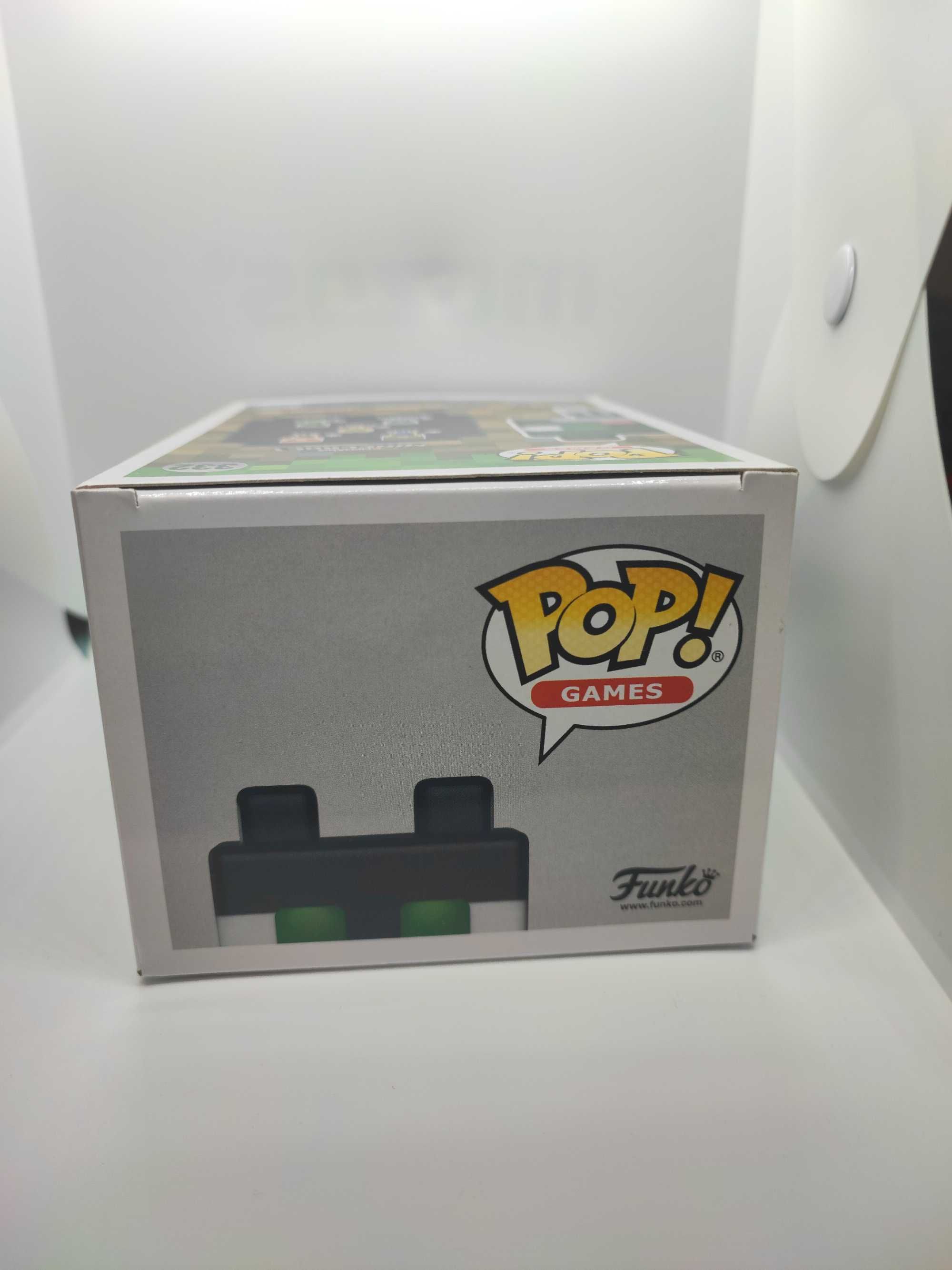 Funko Pop Tuxedo Cat Chase Minecraft 332 #332