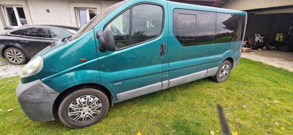 Sprzedam Opel vivaro Long  9os hak