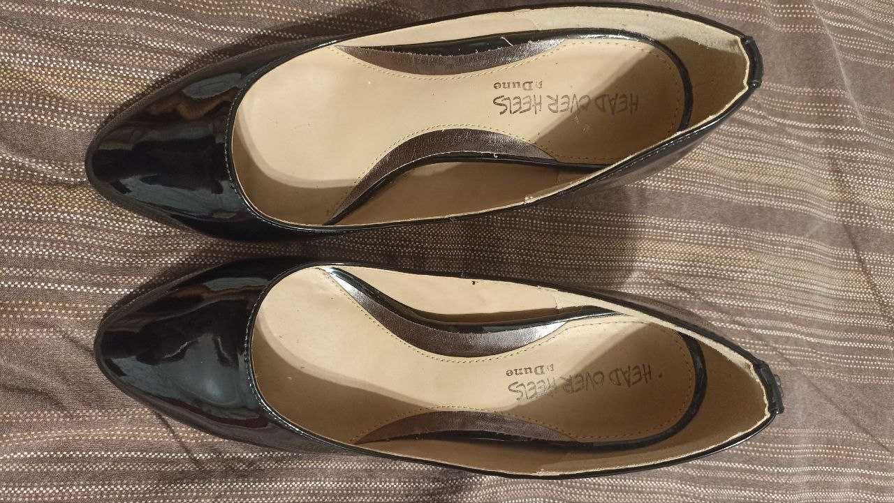 Лаковые туфли лодочки на каблуке 8,5 см head over heels dune р.38