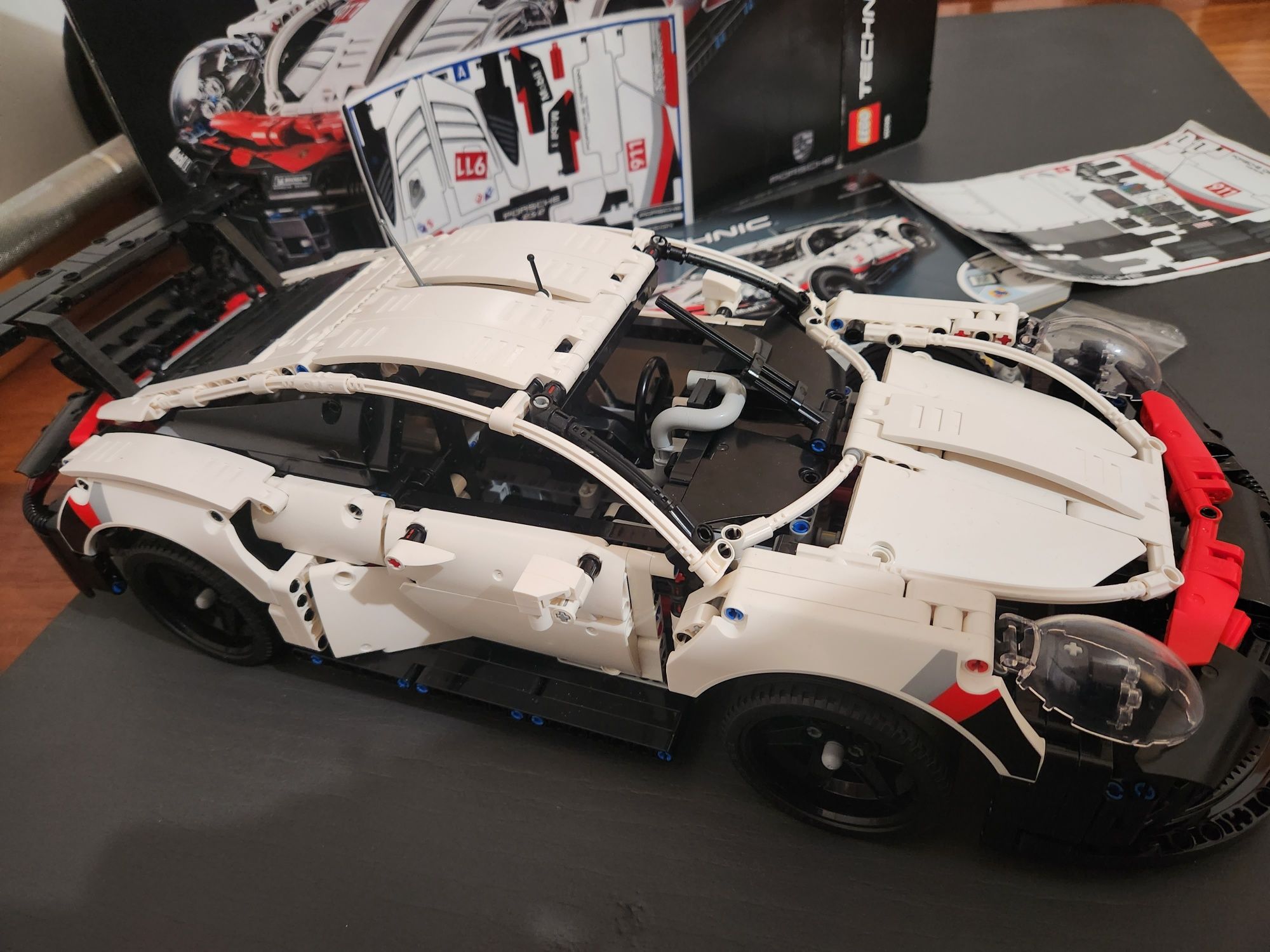 LEGO Technic 42096 - Porsche 911 RSR