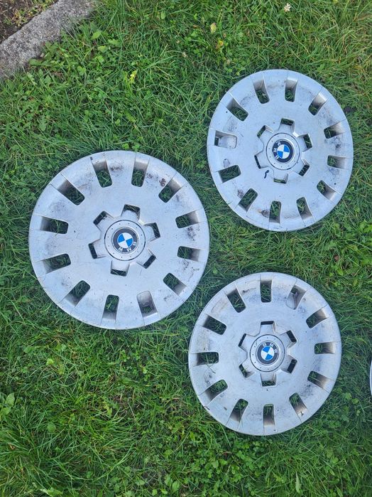 Kołpaki BMW 15" 16" 4sztuki różne