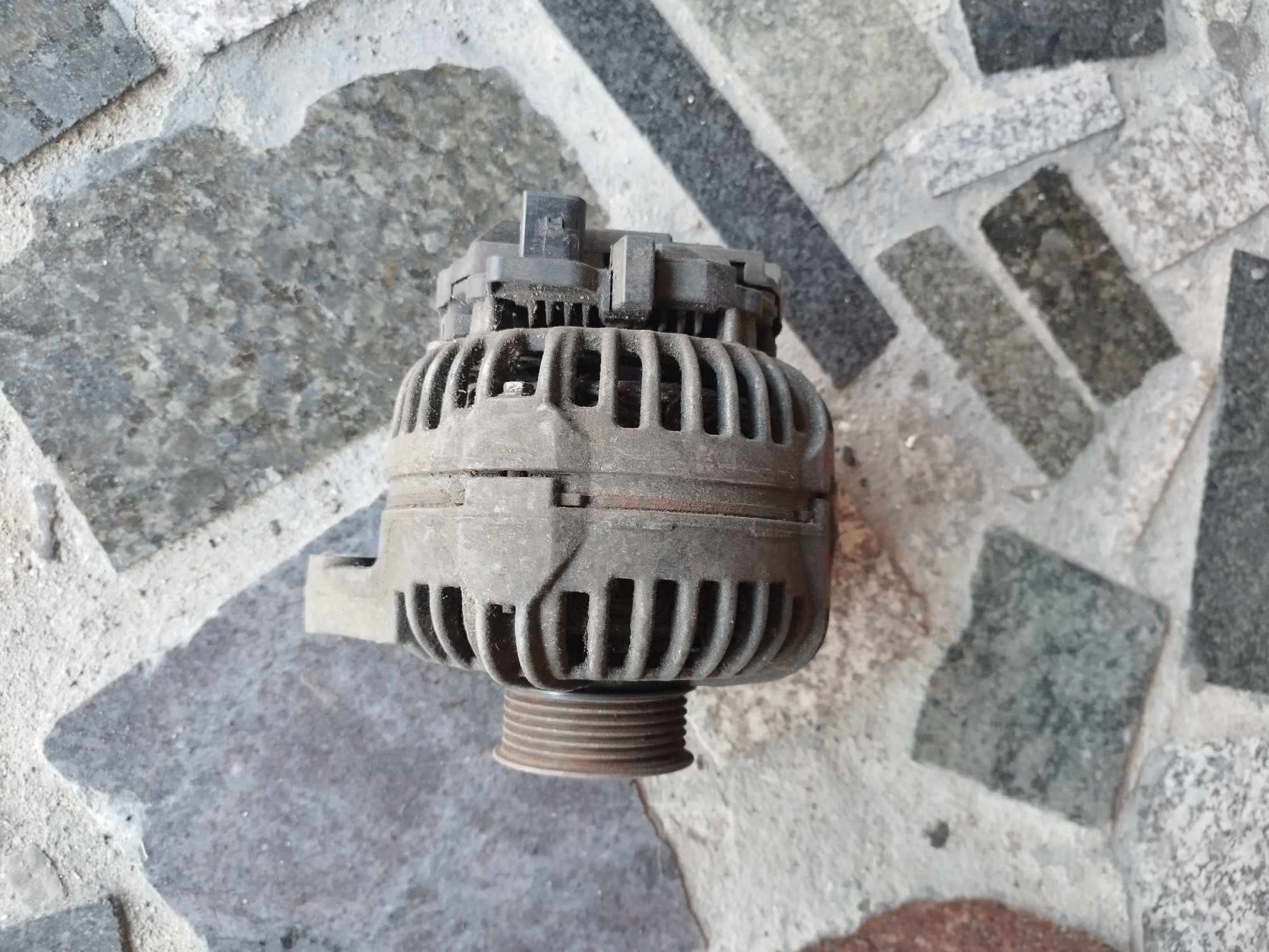 Alternator Audi A6 C5 3.0 V6 ASN
