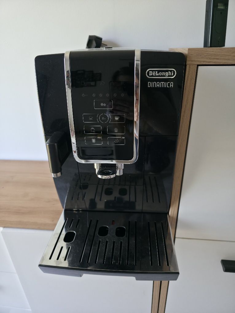 Sprzedam ekspres DeLonghi Dinamica