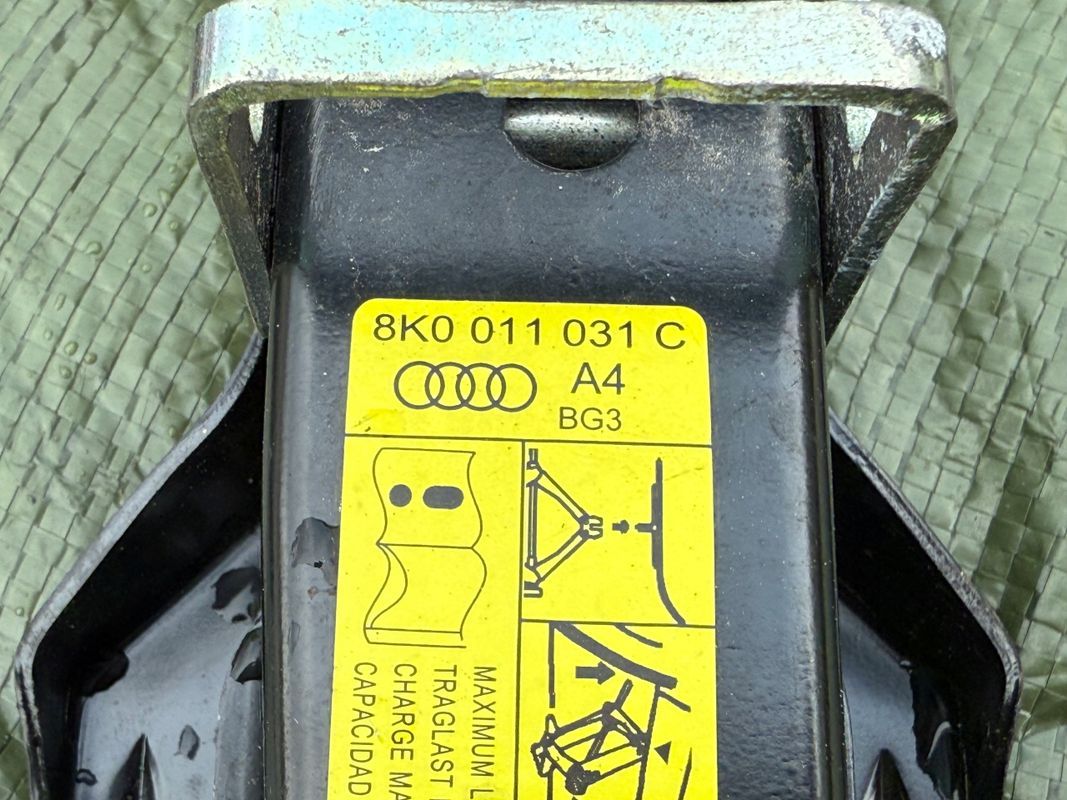 Audi A5/8t Coupe Zestaw Naprawczy Ucho Klucz Lewarek 8kc