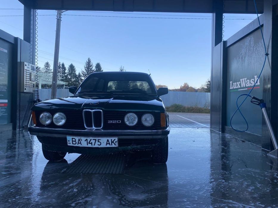 Продаж БМВ Е21 1975 року