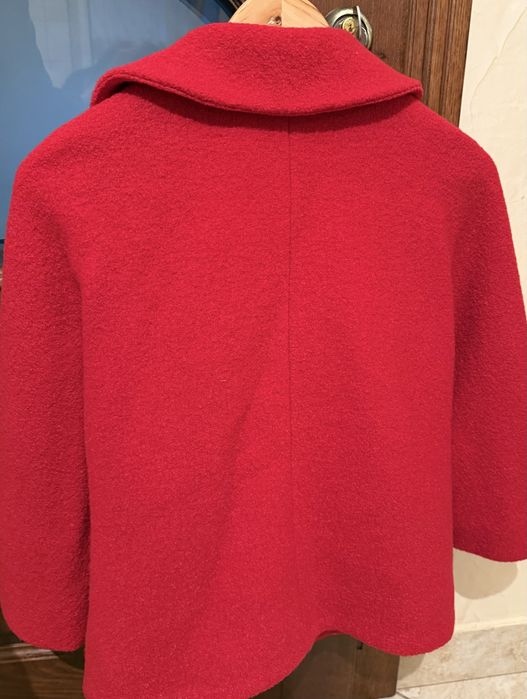 Яркое красное пальто Olesia-размер 46