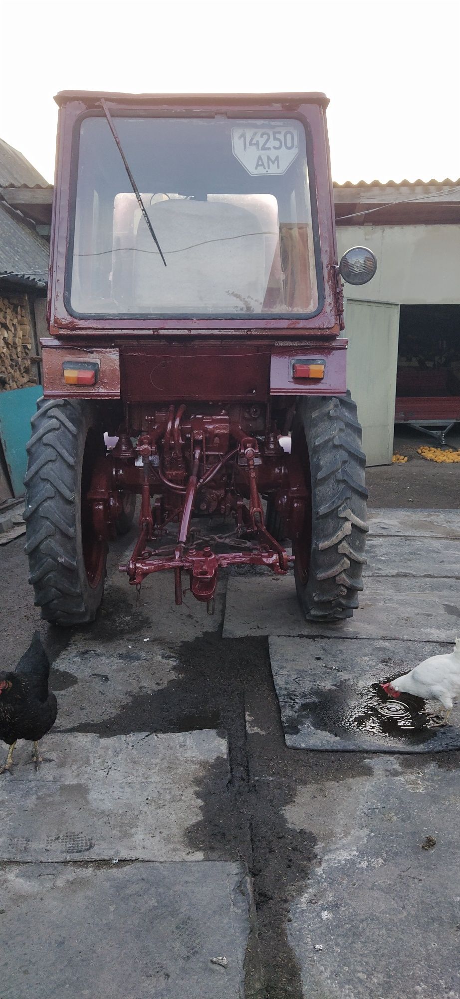 Продам трактор Т-25 з возом