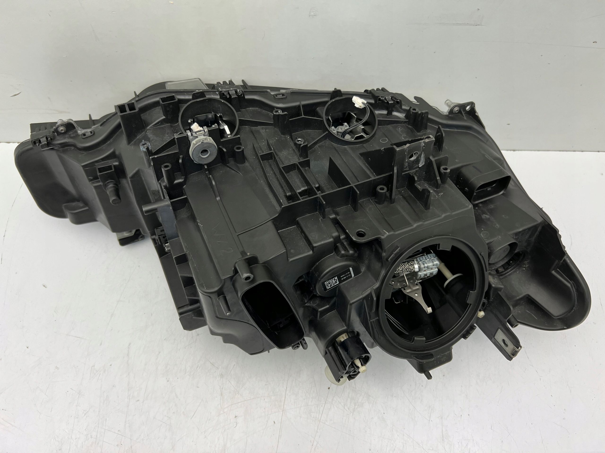 BMW 3 F30 F31 Lampa Przednia Lewa Xenon skrętny