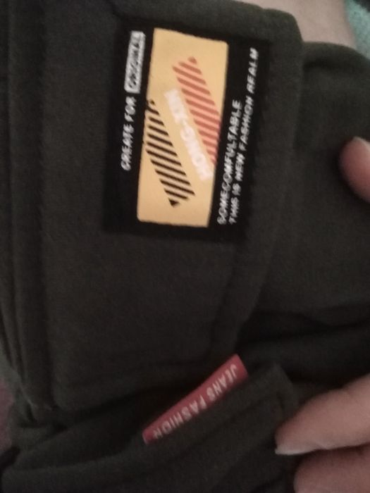 Штаны на флісі нові