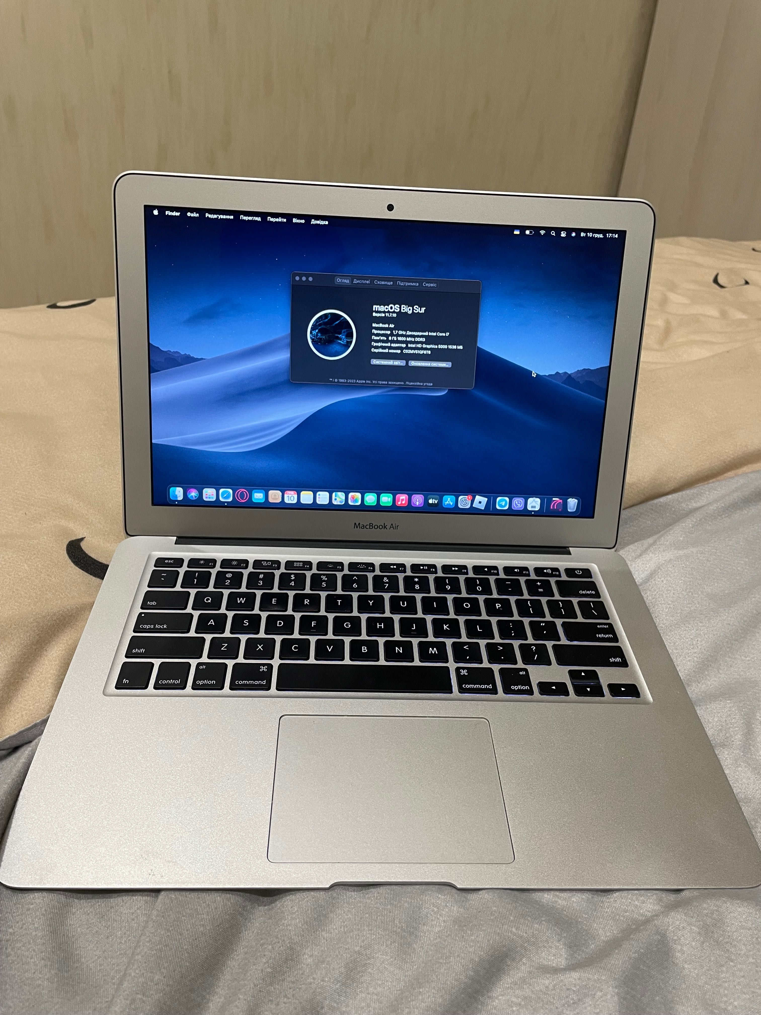 MacBook Air intel core i7 1.7GHz