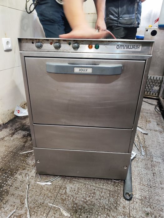 Máquina de copos para restauração