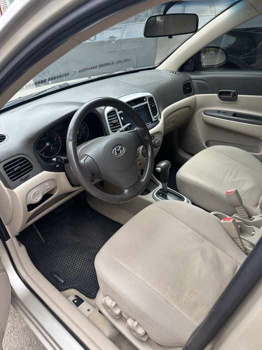 Hyundai Accent 1.6 Автомат газ