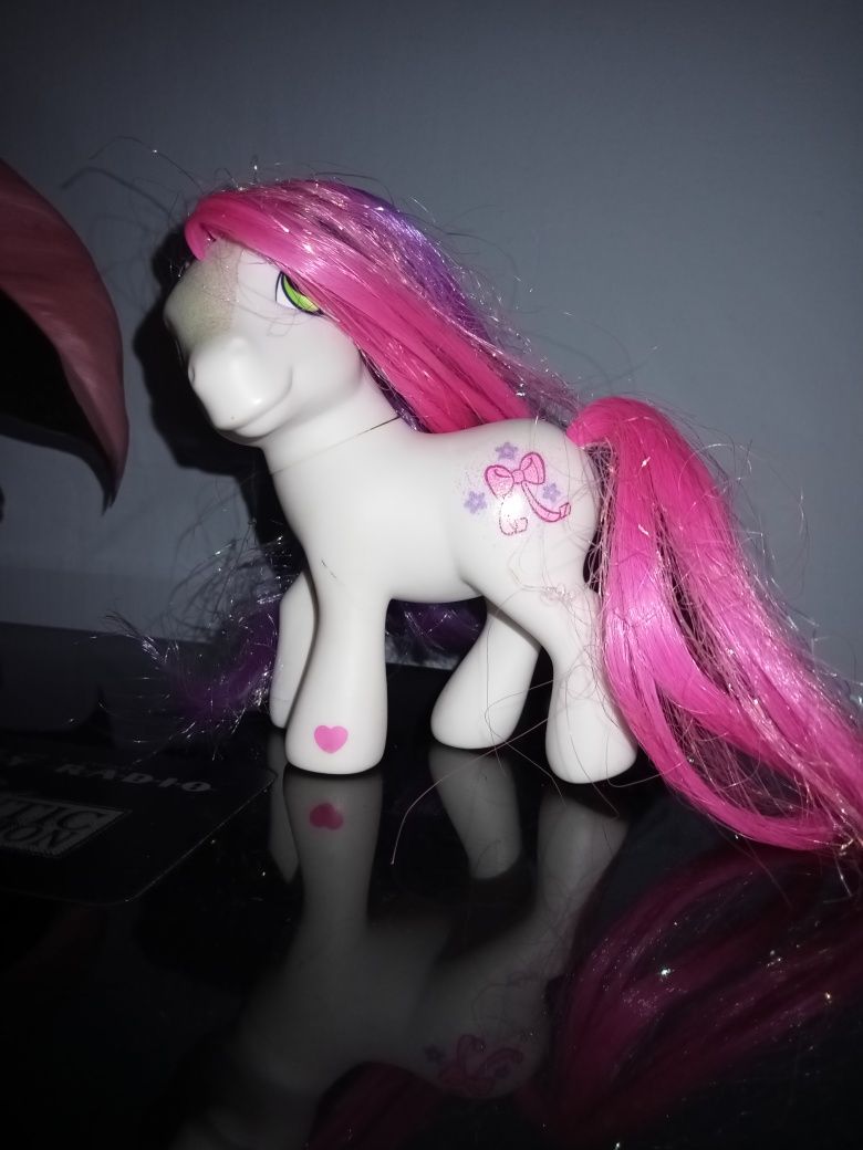 MLP Cute Curtsey pony Hasbro G3