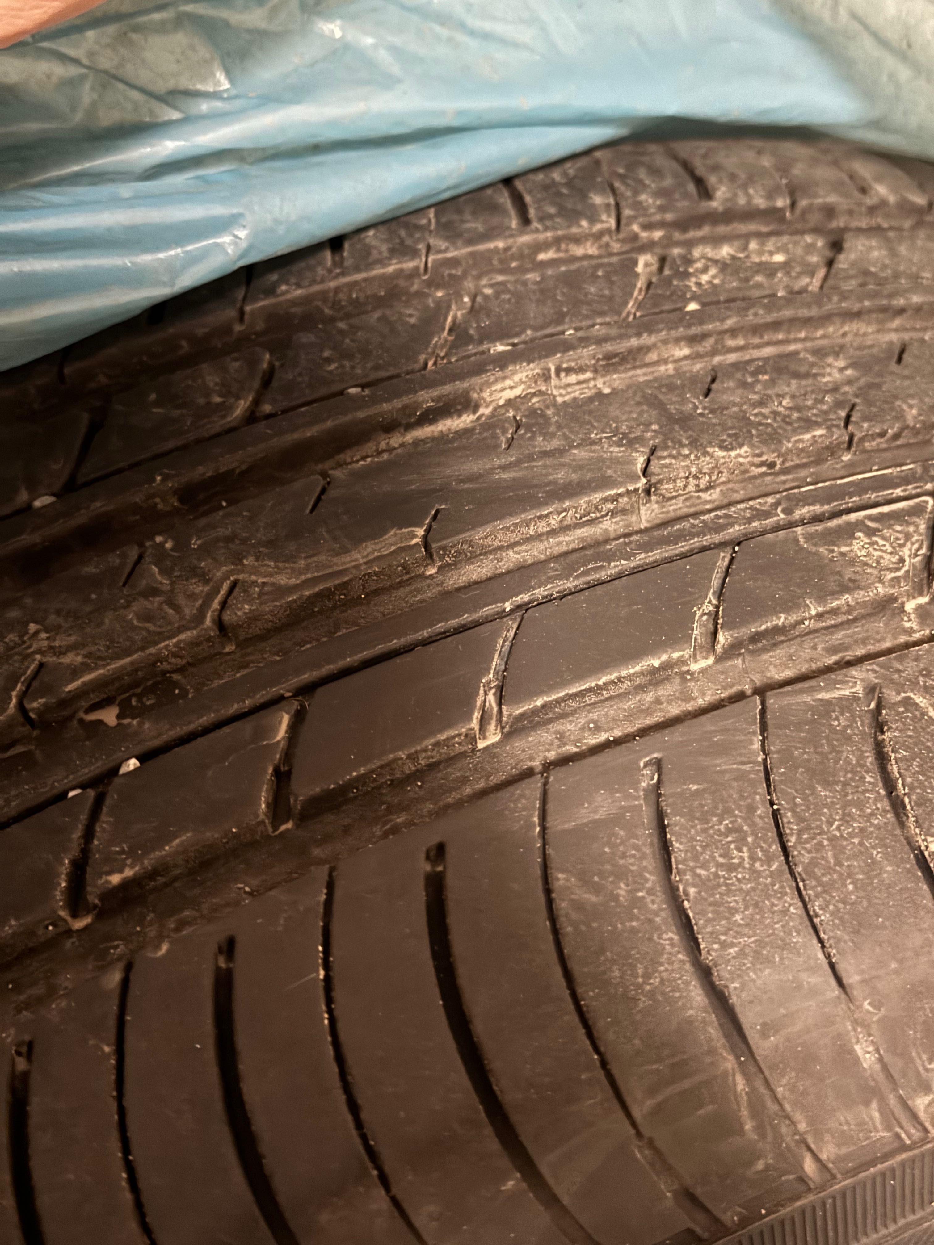 Opony Yokohama Geolandar G98 225/65 R17 102V