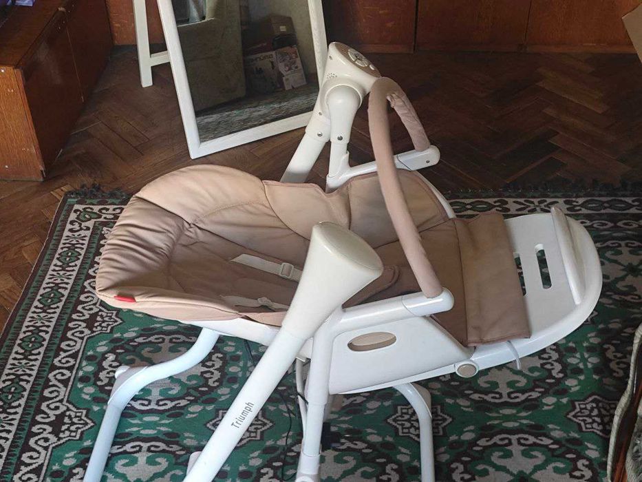 Стільчик для годування - гойдалка Carrello Triumph / Карело Тріумф 3в1