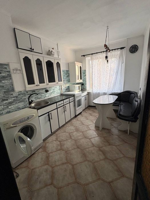 сдаю 3комн квартиру глушко