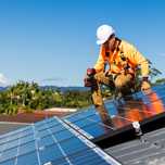 Instalação de painéis fotovoltaicos