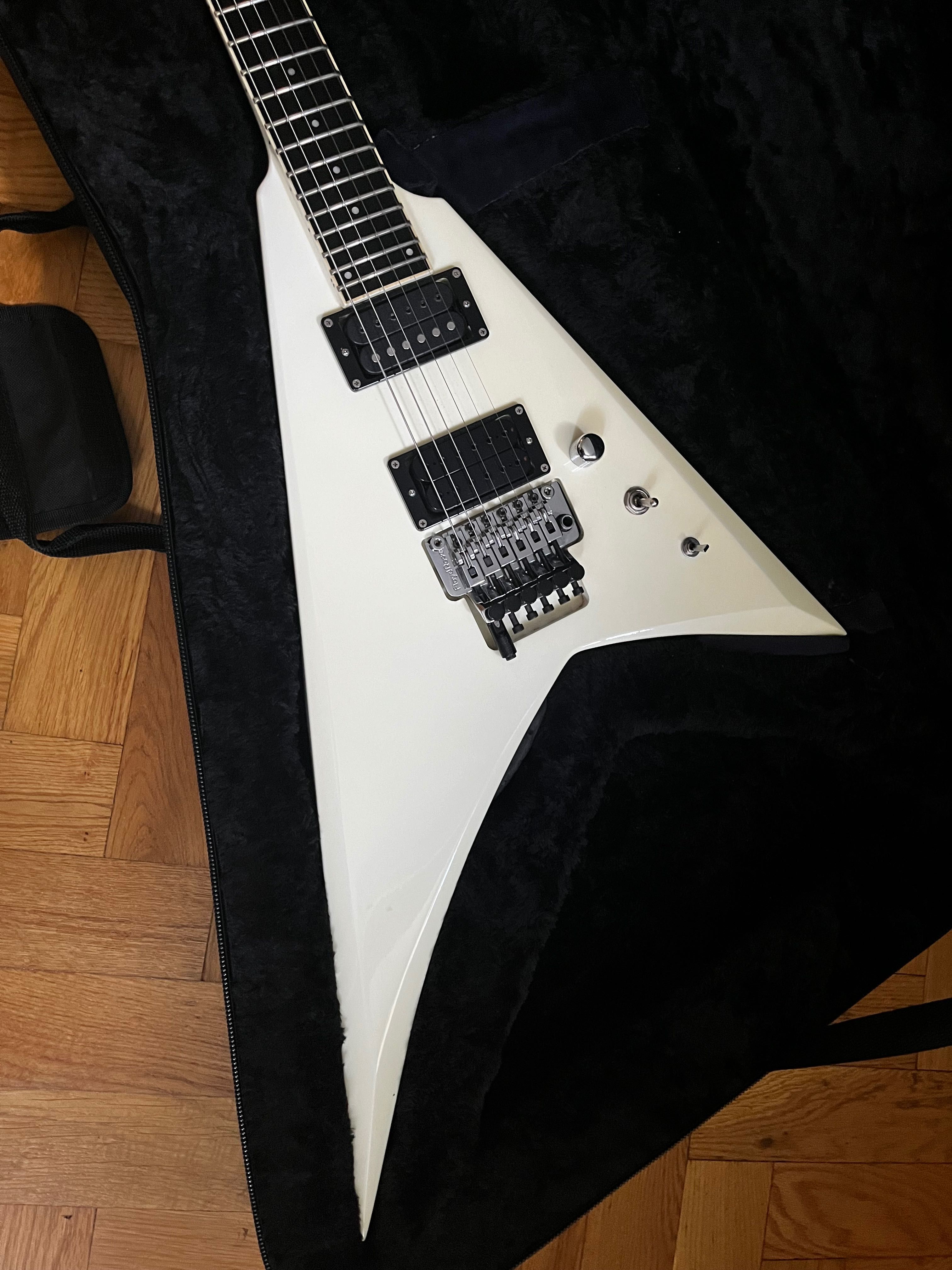 Esp Edwards E-RV 148 Asymetryczna V/RR Alexi Laiho