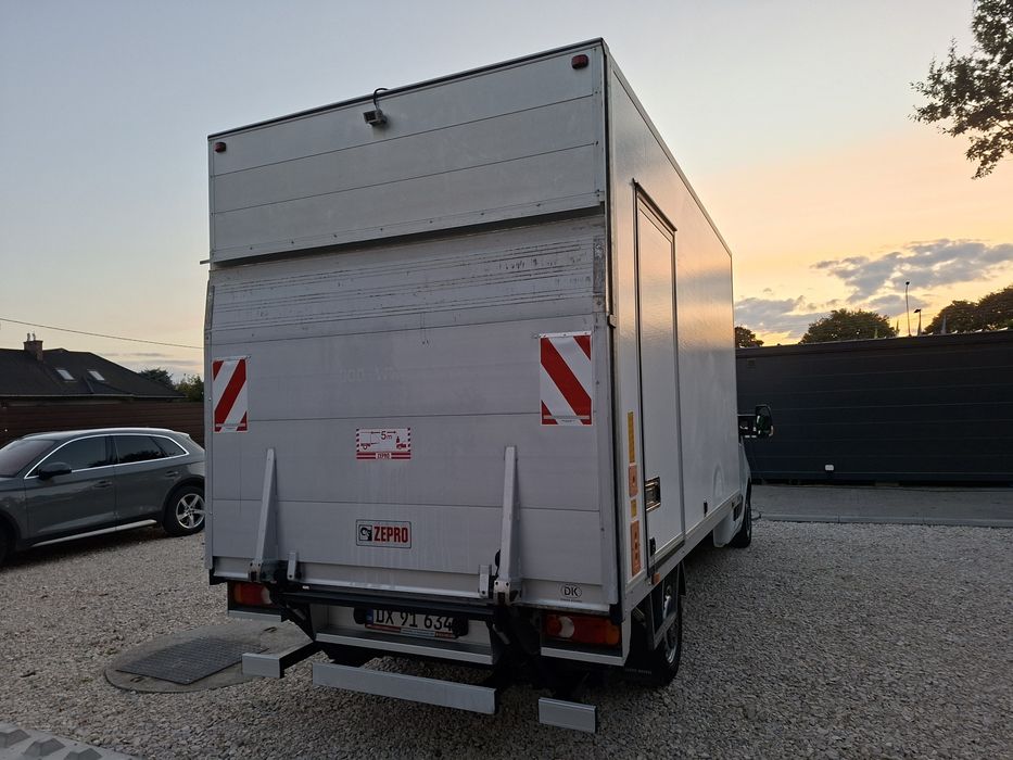 Renault Master lll 2.3dci z 2018r kontener winda klima navi. Okazja.