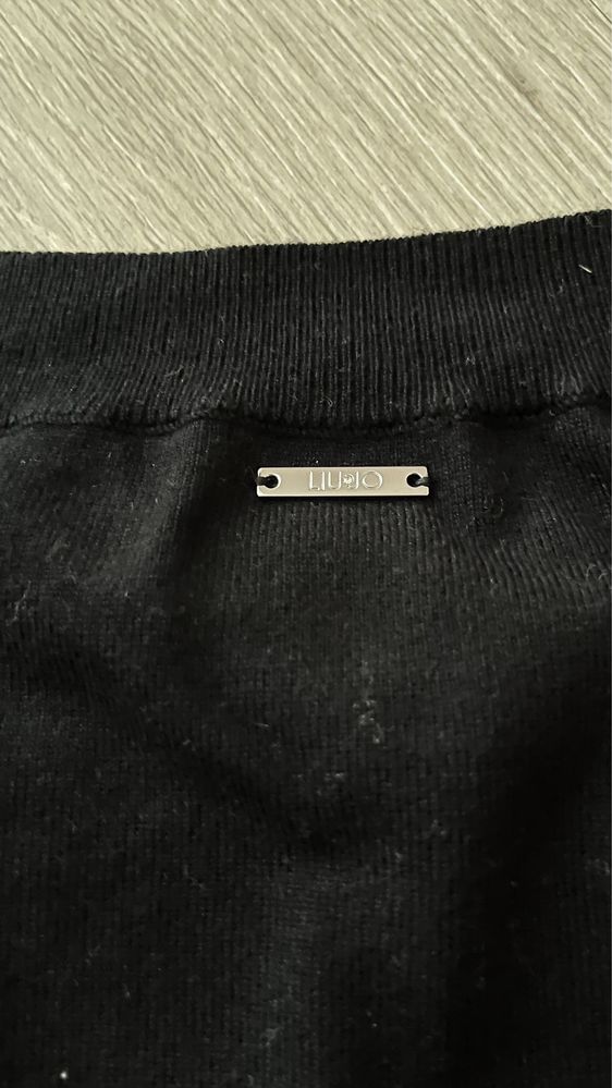 Liu Jo czarny sweter w serek z szerokimi rękawami S