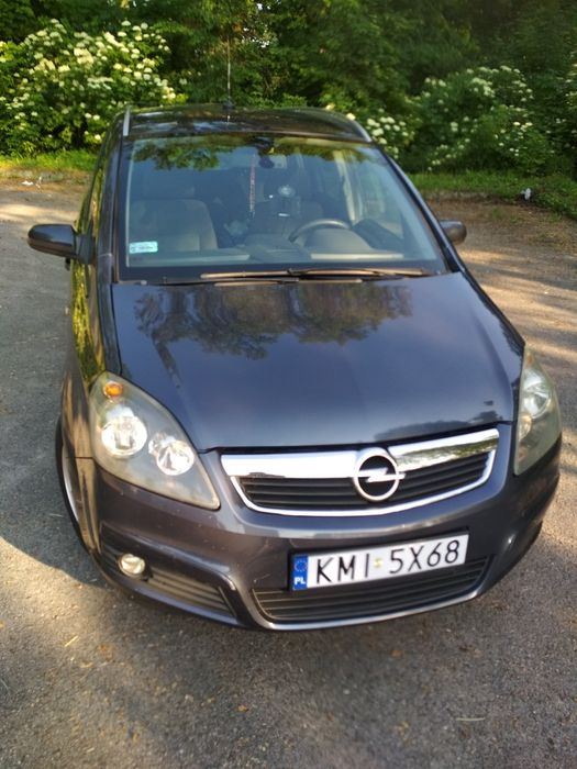 Przewóz osób-Wynajem auta opel Zafira 6+1 oraz VW transporter 5+1