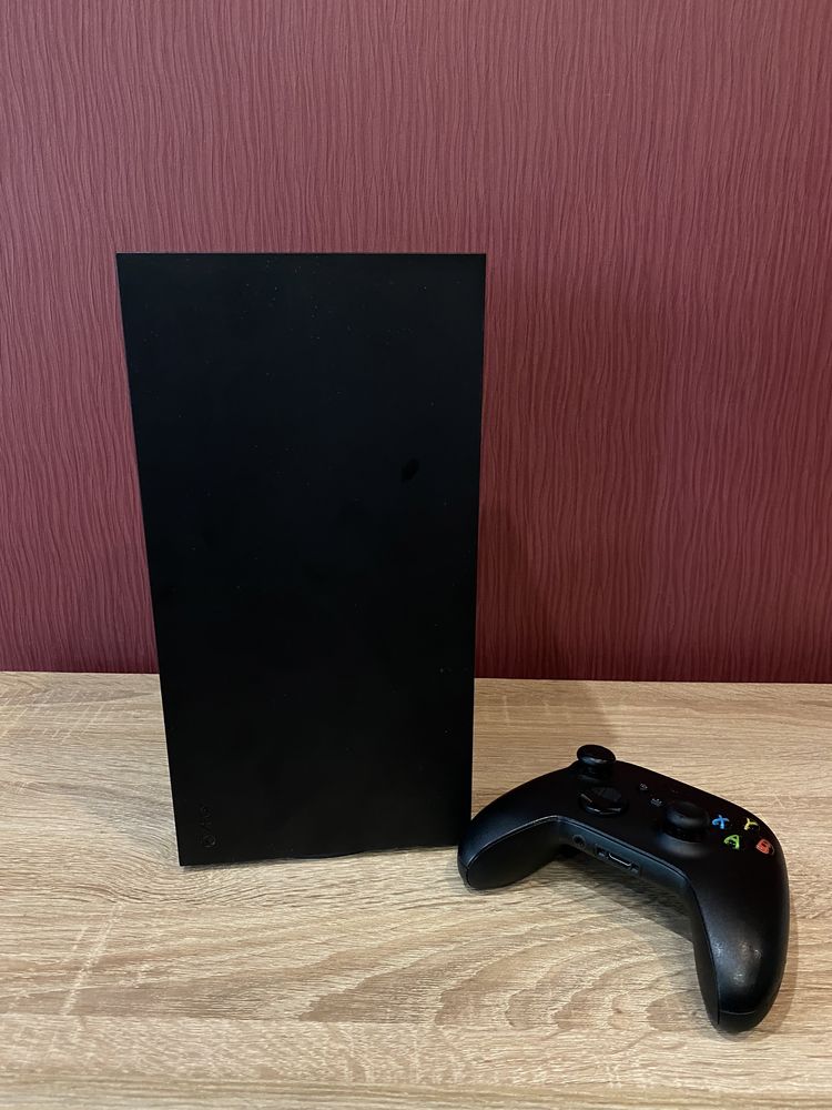 Ігрова консоль Xbox series x на 1 тб