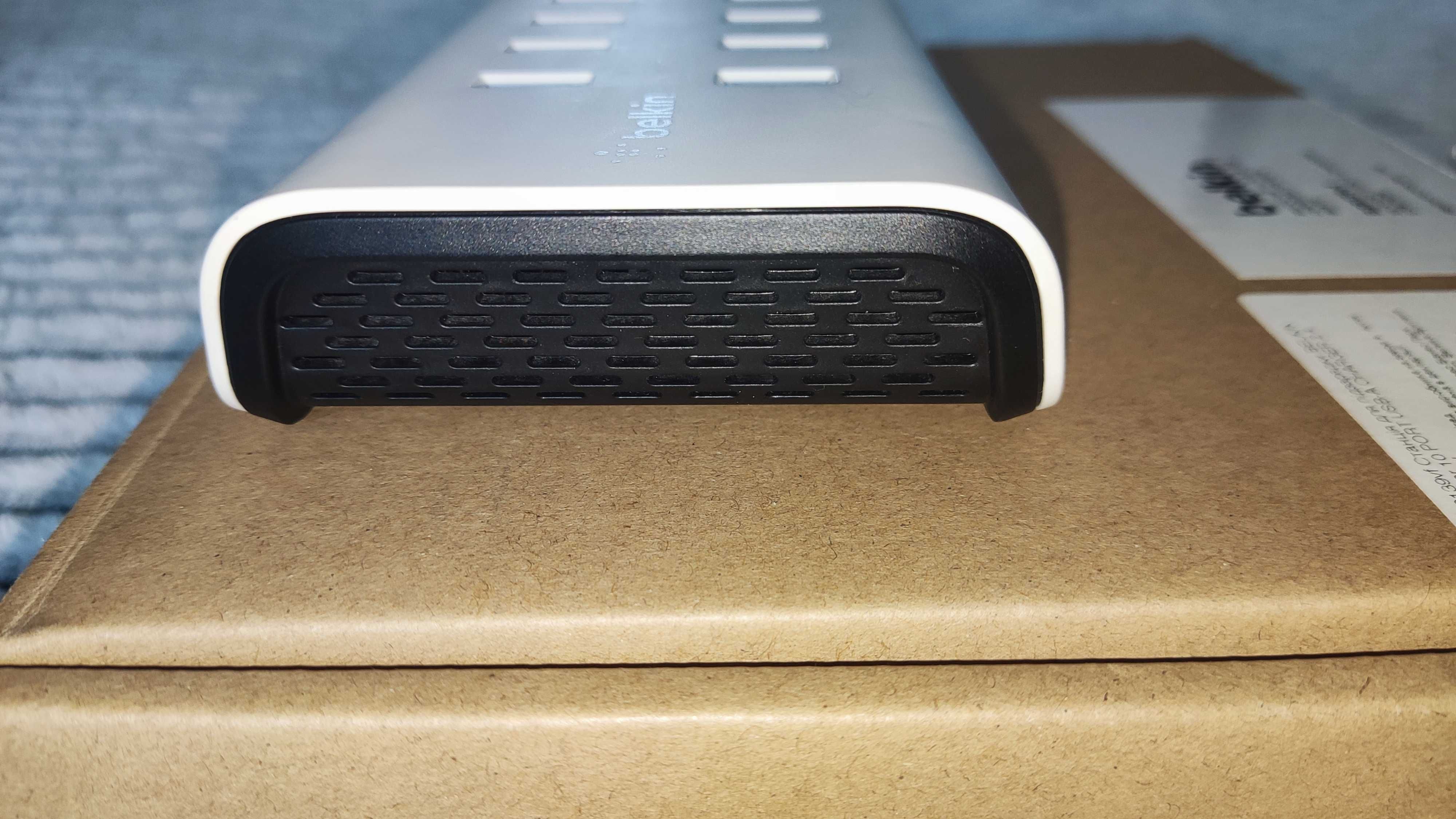 Зарядна станція Belkin RockStar 10-Port USB Charging Station