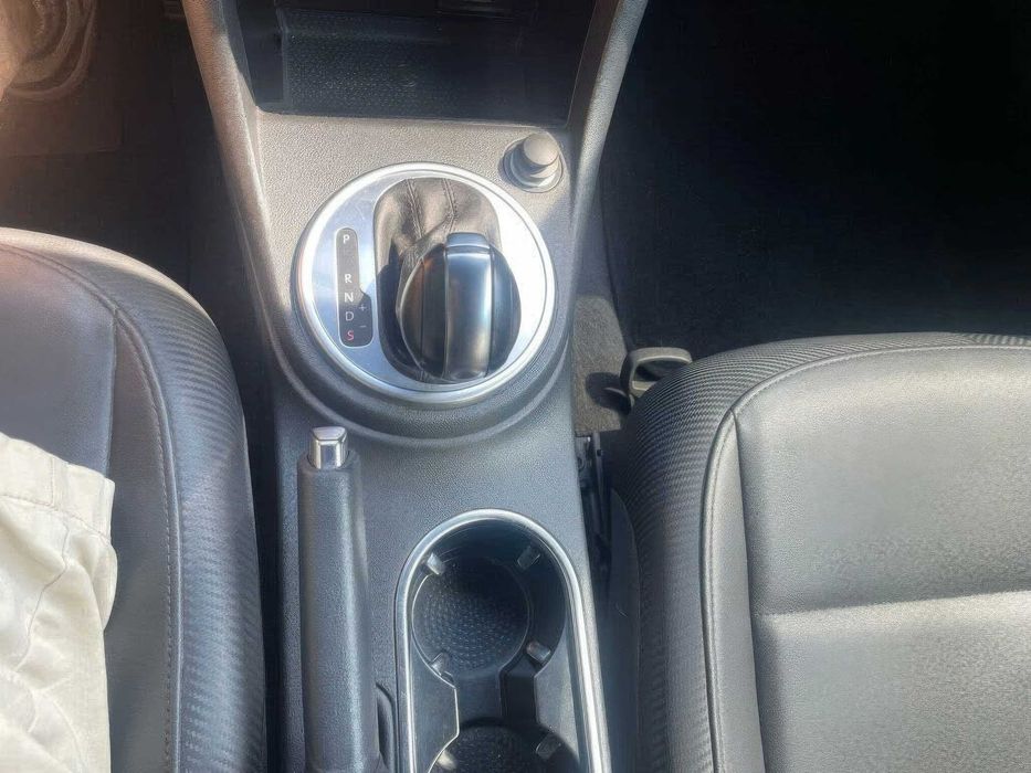 Volkswagen Beetle S      2017