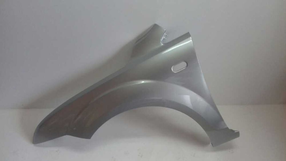 Błotnik prawy ford focus MK2 II WSZYSTKIE KOLORY 03 /moondust silver