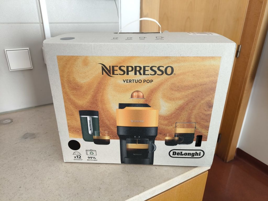 Máquina Nespresso Vertuo Pop